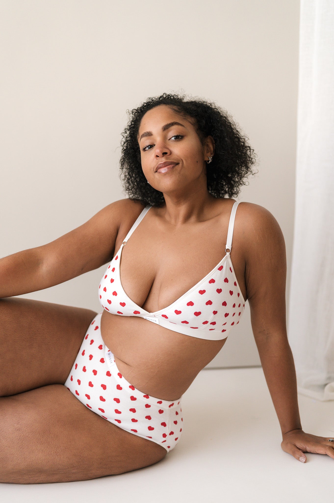 More Amore Triangle Set